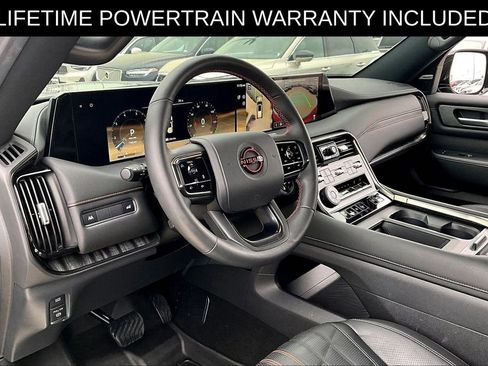 Used 2025 Nissan Armada PRO-4X AWD/4WD image 17