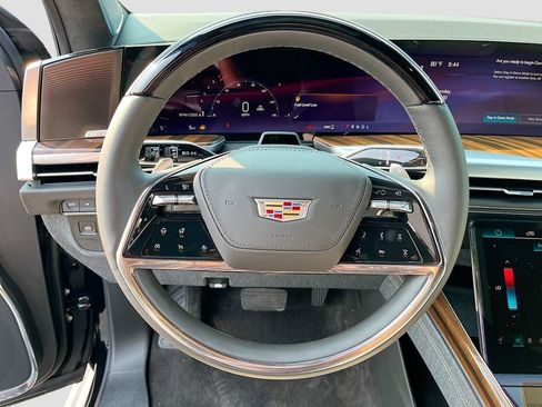 New 2026 Cadillac Escalade Platinum Sport w/ LPO, ONYX Package AWD/4WD image 17