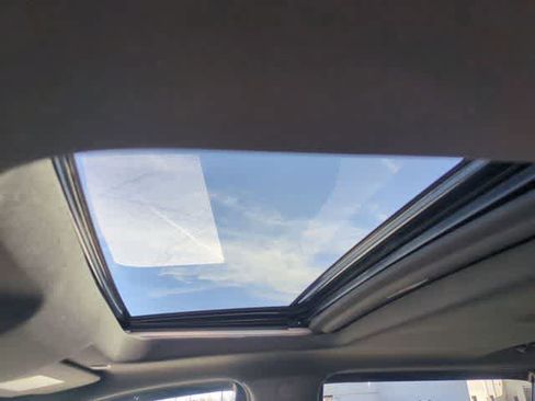 Used 2022 Chevrolet Silverado 1500 ZR2 w/ Technology Package image 20