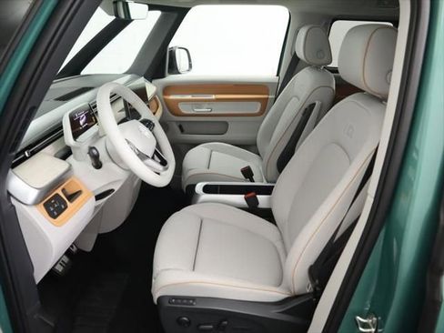 New 2025 Volkswagen ID. Buzz 1st Edition image 20