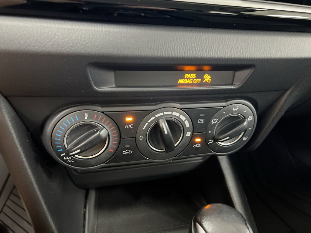 Used 2014 MAZDA MAZDA3 i Touring FWD image 15