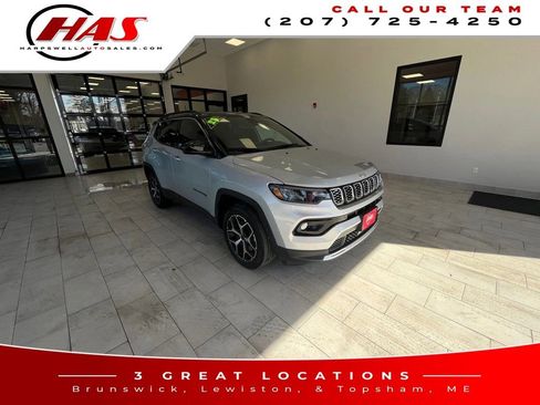 Used 2025 Jeep Compass Limited AWD/4WD image 8