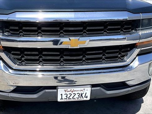 Used 2017 Chevrolet Silverado 1500 LT w/ All Star Edition image 30