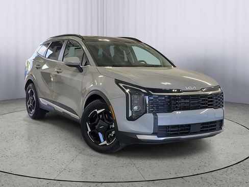 Certified 2026 Kia Sportage EX FWD image 1