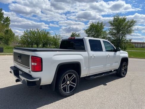 Used 2015 GMC Sierra 1500 SLE w/ Carbon-22 Edition AWD/4WD image 3