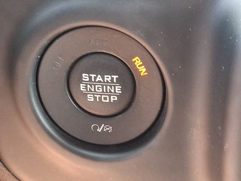 Used 2018 Jeep Wrangler Unlimited Sport S AWD/4WD image 22
