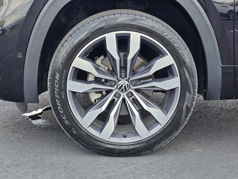 Used 2021 Volkswagen Atlas Cross Sport SEL Premium R-Line AWD/4WD image 36