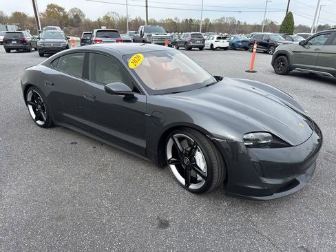 Used 2020 Porsche Taycan Turbo image 3