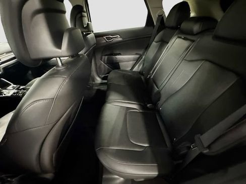 Used 2024 Kia Sportage EX image 25