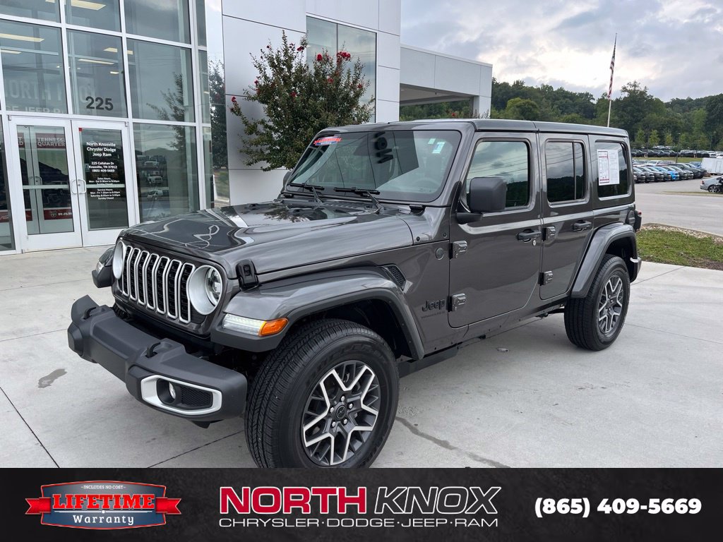 Used 2026 Jeep Wrangler Unlimited Sahara AWD/4WD image 1