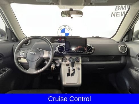 Used 2010 Scion xB FWD image 5