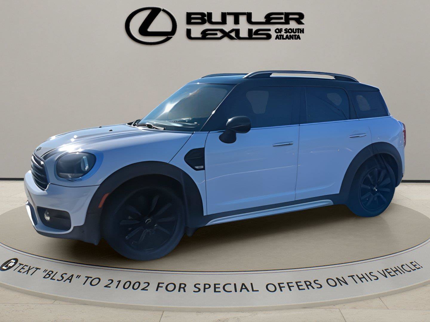 Used 2018 MINI Cooper Countryman FWD image 1