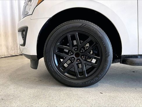Used 2020 Ford Expedition XLT w/ Equipment Group 201A image 6