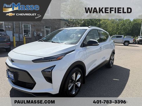 Certified 2023 Chevrolet Bolt EUV LT w/ Convenience Package FWD image 1