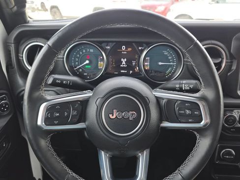 Used 2023 Jeep Wrangler Unlimited Sahara w/ Cold Weather Group AWD/4WD image 14