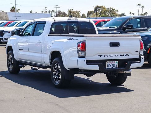 Used 2022 Toyota Tacoma TRD Sport w/ Technology Package RWD image 6