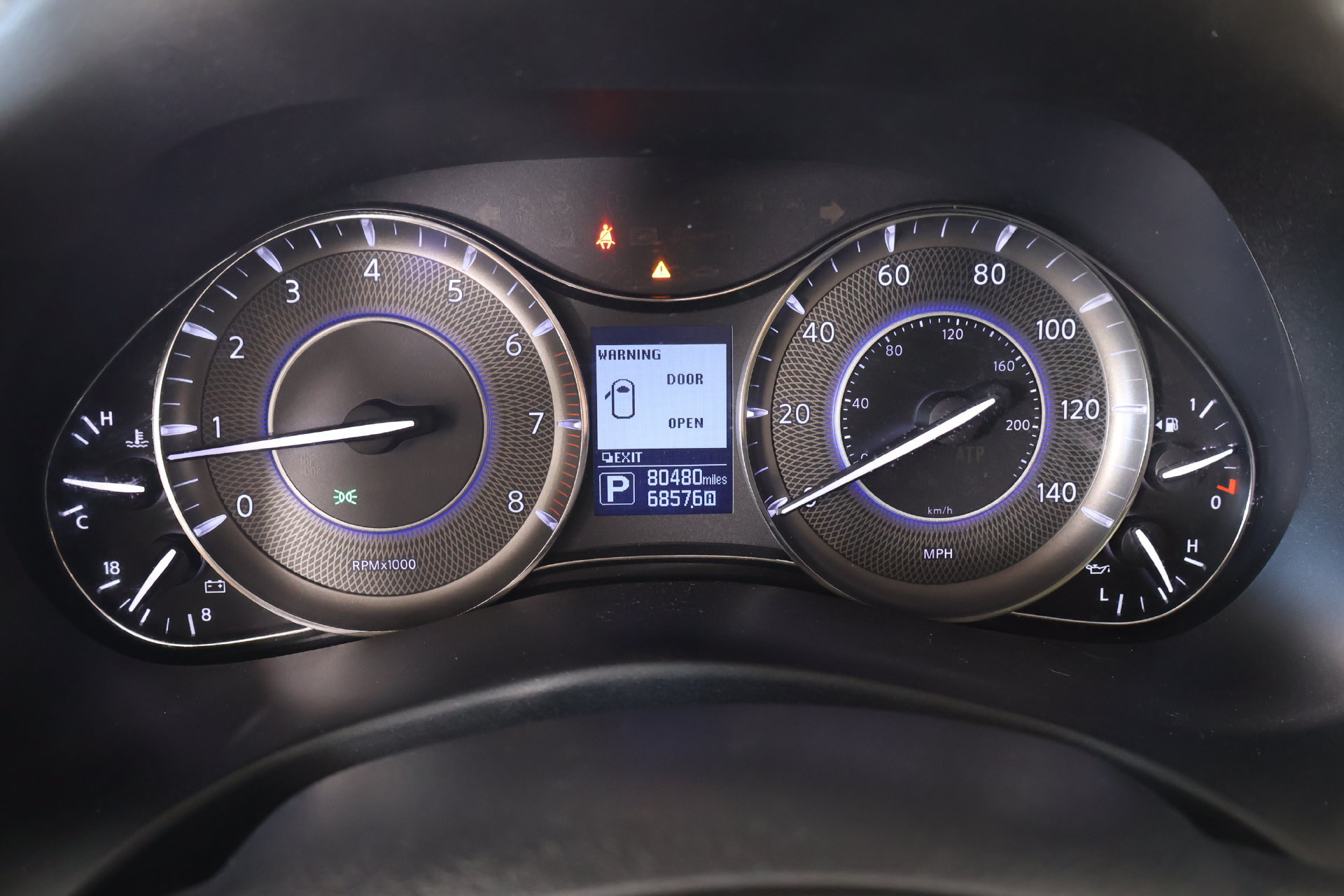 Used 2019 INFINITI QX80 Luxe w/ 22" Wheel Package AWD/4WD image 4