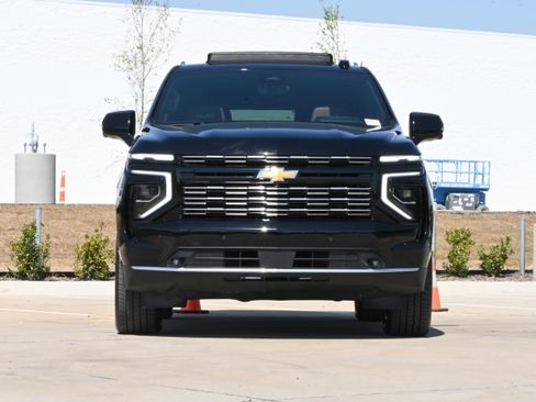 Used 2026 Chevrolet Tahoe High Country w/ Sun And Tow Package image 3