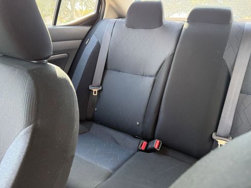 Used 2025 Nissan Versa SV FWD image 39