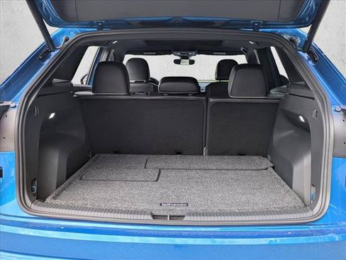 Certified 2024 Volkswagen Atlas Cross Sport SEL Premium R-Line AWD/4WD image 6