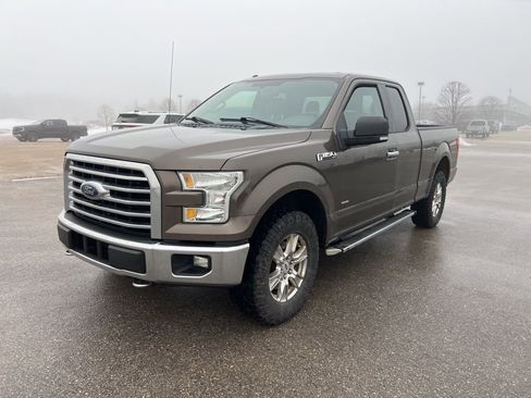 Used 2015 Ford F150 XLT w/ Equipment Group 302A Luxury image 2