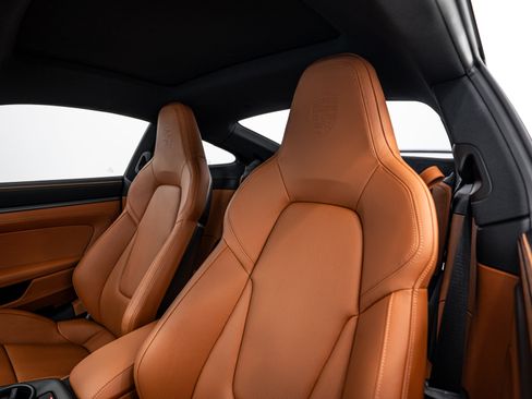 Certified 2025 Porsche 911 Carrera S image 18