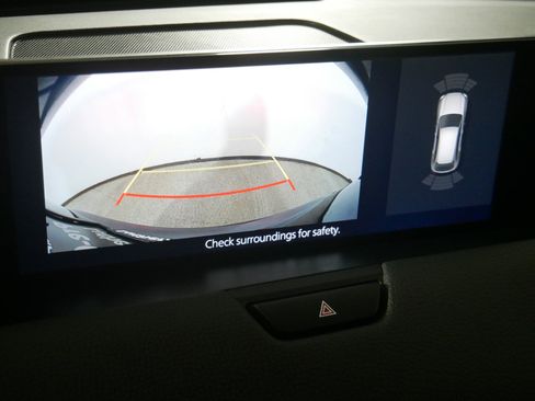 Certified 2025 MAZDA CX-70 3.3 Turbo w/ Preferred Package image 33