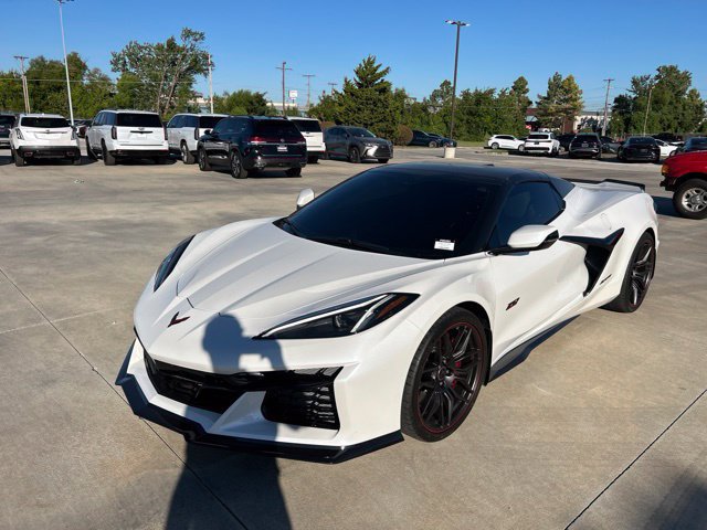 Used 2023 Chevrolet Corvette Z06 RWD image 1