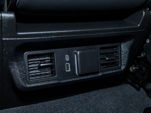 Used 2024 Chevrolet Silverado 2500 LT w/ Z71 Sport Edition image 20