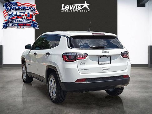 Used 2025 Jeep Compass Sport AWD/4WD image 3