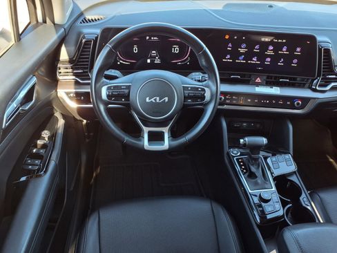 Used 2023 Kia Sportage EX image 13