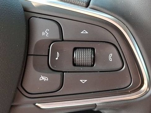 Used 2024 Buick Encore GX Sport Touring FWD image 22