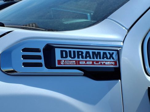 Used 2024 GMC Sierra 2500 Denali w/ Denali Reserve Package image 5