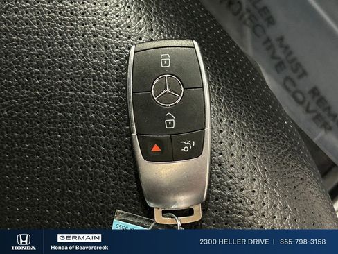 Used 2020 Mercedes-Benz GLC 300 image 30