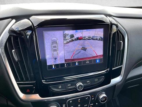 Used 2022 Chevrolet Traverse RS image 23