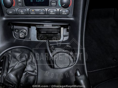 Used 1997 Chevrolet Corvette Coupe w/ Roof Pkg image 95