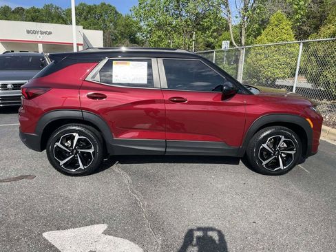 Used 2023 Chevrolet TrailBlazer RS w/ Sun and Liftgate Package AWD/4WD image 10