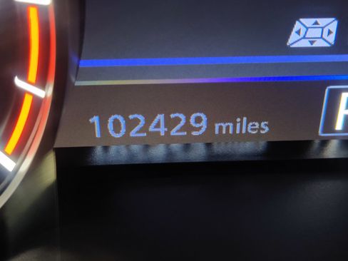 Used 2019 Nissan Altima 2.5 SR w/ SR Premium Package FWD image 2