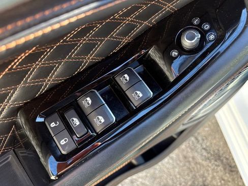 Used 2023 Jeep Grand Cherokee L Summit image 24