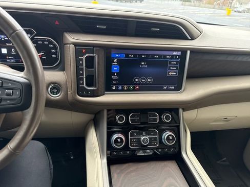 Used 2021 GMC Yukon Denali image 15