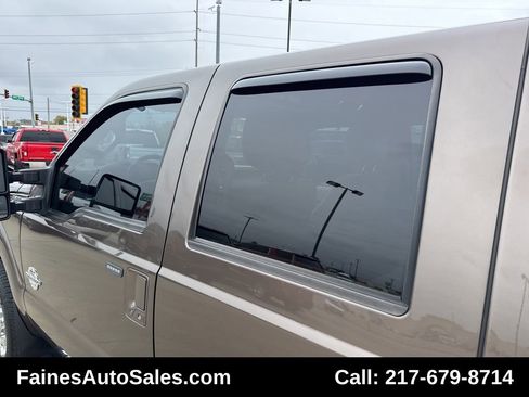 Used 2015 Ford F250 Lariat w/ Chrome Package image 40