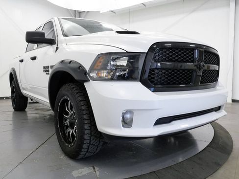 Used 2020 RAM 1500 Express w/ Wheel & Sound Group AWD/4WD image 38