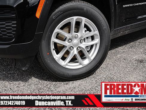 New 2026 Jeep Grand Cherokee Laredo X image 9