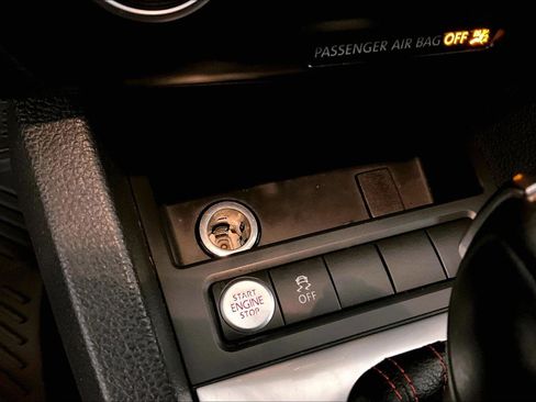 Used 2013 Volkswagen Jetta GLI Autobahn image 32