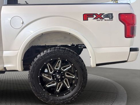Used 2018 Ford F150 Platinum w/ Equipment Group 701A Luxury AWD/4WD image 25