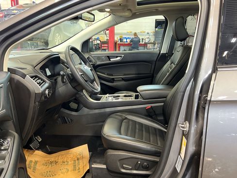 Used 2024 Ford Edge SEL w/ Convenience Package image 12