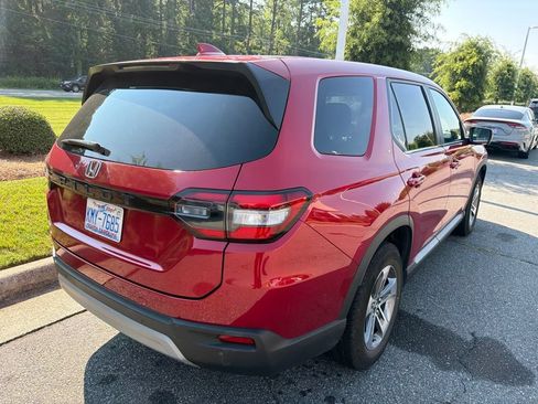 Used 2024 Honda Pilot EX-L image 9