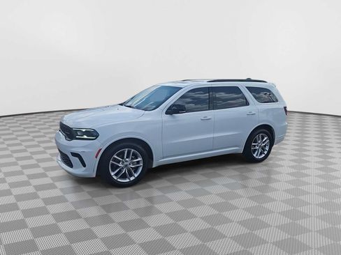 Used 2024 Dodge Durango GT RWD image 4