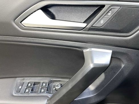Used 2021 Volkswagen Tiguan SE R-Line AWD/4WD image 23