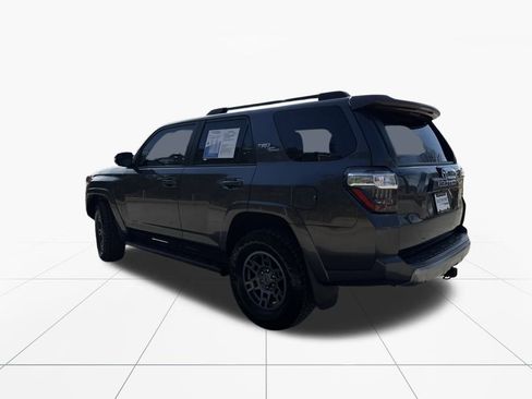 Used 2020 Toyota 4Runner TRD Off-Road Premium image 6